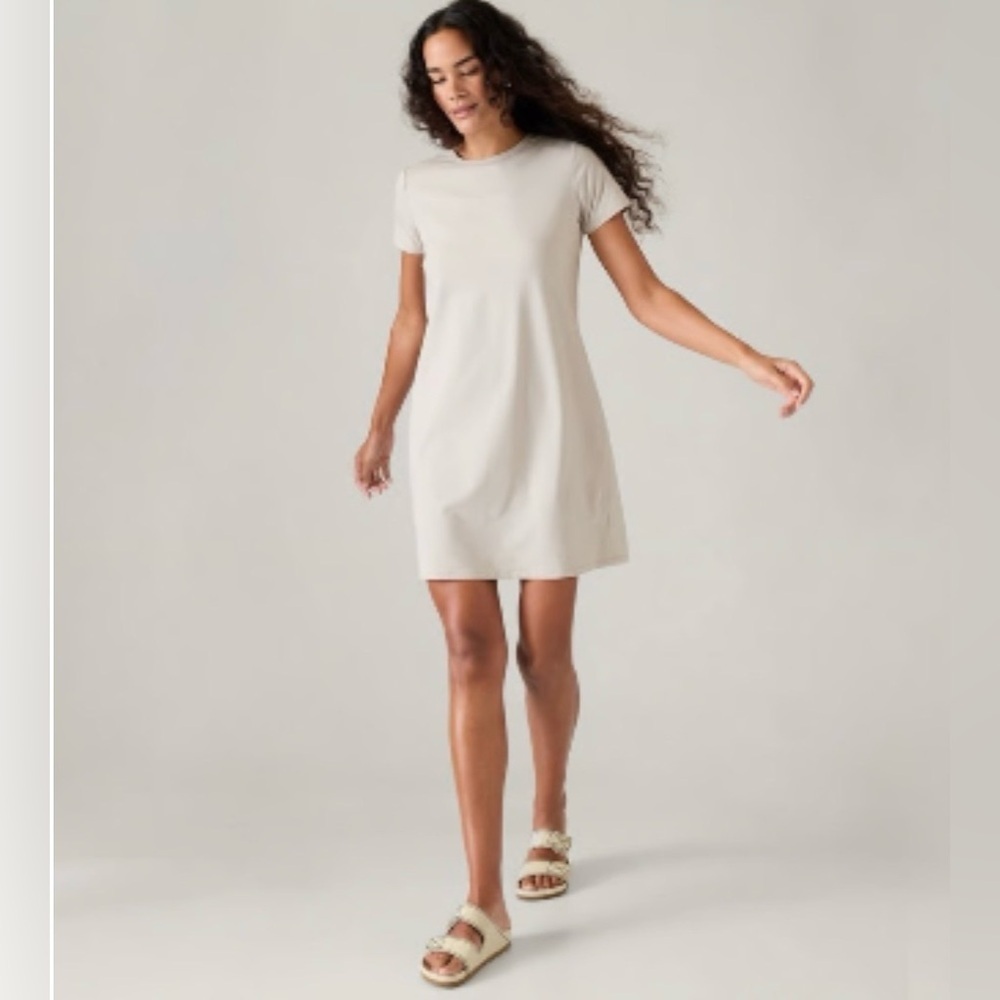 058 ATHLETA Women's Essential Lightweight Tee Dress - Cream, Large